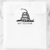 Gadsden - Treed niet op mij groot Ronde Sticker (Tas)