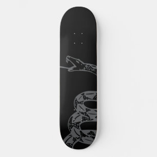 Gadsden-vlag 'Dreig niet op mij' in grijs Persoonlijk Skateboard