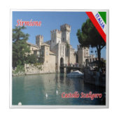 GAL112 SIRMIONE Gardameer, Kasteel Scaligero, Tegeltje (Voorkant)