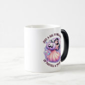 Gal in haar bubbel van pastels en pompoenen magische mok (Voorkant rechts)