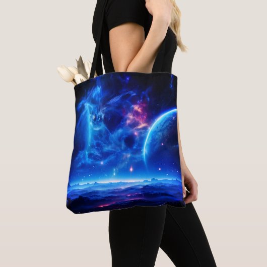 Galactische Oase: Blauwe Nebula Stellar Landschap Tote Bag (Dichtbij)