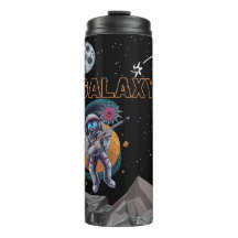 Galaxy aap met een pistool uit de ruimte, melkwegs