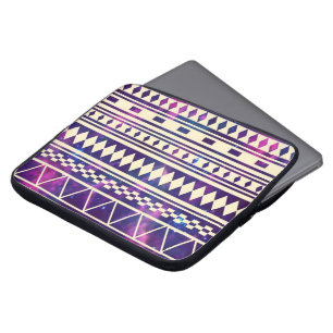 Galaxy en aztec laptop sleeve