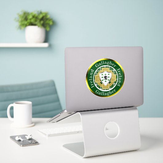 Gallagher Shield & Celtic Cross gepersonaliseerd Sticker (Laptop op bureau)