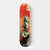 Galloping Witte Hengst In Vurige Zonsondergang, Re Persoonlijk Skateboard (Voorkant)