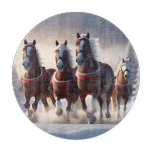 Galopperen door de sneeuw: magische paarden van de snijplank