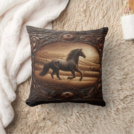 Galopperend Paard In Het Zonneveld Landschap Kussen