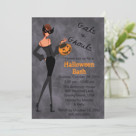 Gals and Ghouls Halloween Party Invitation Kaart (Staand voorkant)