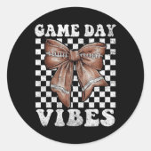 Game Day Vibes Coquette Bow Football Mama Football Ronde Sticker (Voorkant)