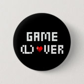 Game (L) Over Ronde Button 5,7 Cm (Voorkant)