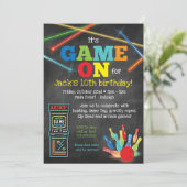 Game On Arcade Bowling Chalkboard Party Uitnodigin Kaart (Staand voorkant)