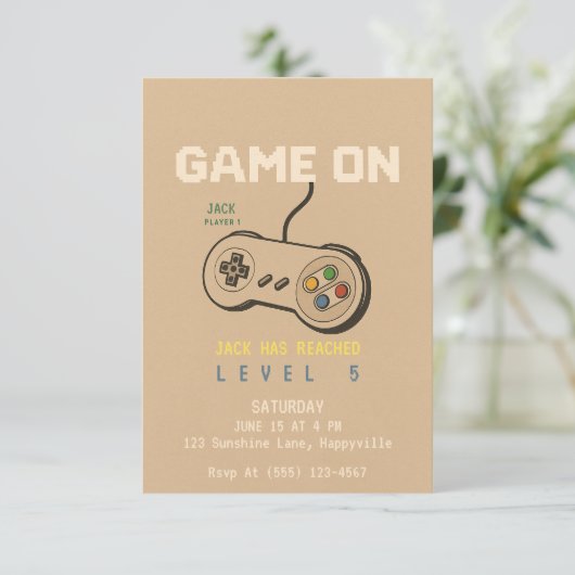 Game On Boys Retro Gaming Verjaardag Uitnodiging (Staand voorkant)