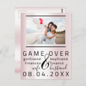 Game Over Dun Save The Date Koppel Foto  Briefkaart (Voorkant / Achterkant)