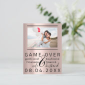 Game Over Grappige Bewaar De Datum Koppel Foto Briefkaart (Staand voorkant)