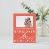 Game Over Grappige Save The Date Foto Wow Koraal Briefkaart (Staand voorkant)