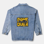 Game Over, Level Up: Gepixelde Retro Game Wereld Denim Jacket (Achterkant)
