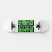 Game Over, Level Up: Gepixelde Retro Game Wereld Persoonlijk Skateboard (Horizontaal)