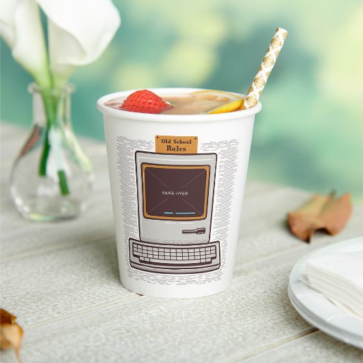 Game over oude pc papieren bekers