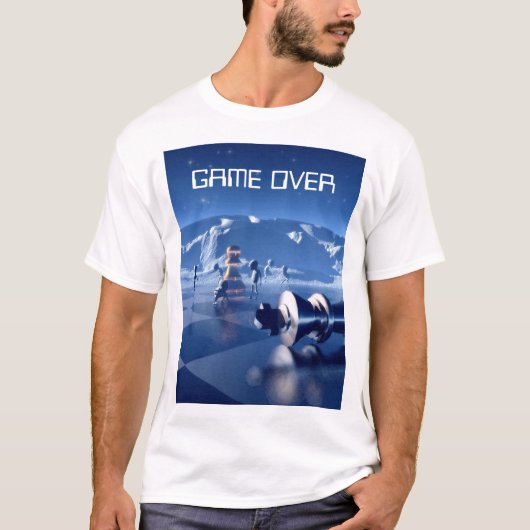 Game Over. Schaakstukken op planeetlandschap T-shirt (Voorkant)