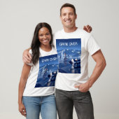 Game Over. Schaakstukken op planeetlandschap T-shirt (Unisex)