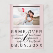 Game over Skinny Funny Save the Date Couple Photo Briefkaart (Voorkant)