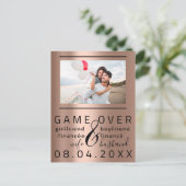 Game over Skinny Funny Save the Date Couple Photo Briefkaart (Staand voorkant)