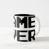 Game over tweekleurige koffiemok (Voorkant rechts)
