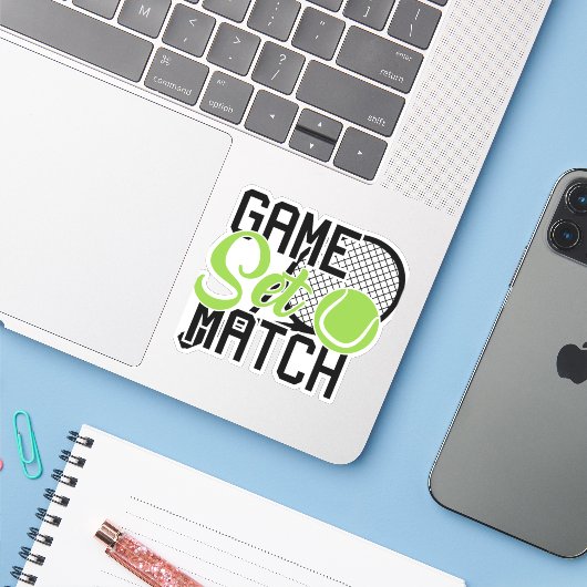 Game set match sticker (Laptop met iPhone)