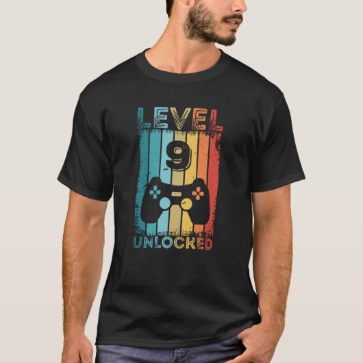 Gameniveau 9 Ontgrendeld 9e verjaardag - Gift Game T-shirt (Voorkant)