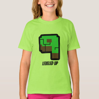 Gamer Birthday Building Pixel Green Level 9  T-shirt