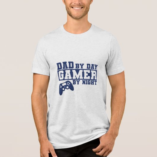 Gamer Dad, vader door dag gamer door nacht Tri-Blend Shirt (Voorkant)