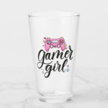 Gamer Girl Glas<br><div class="desc">Bekijk dit ontwerp met een leuke gamer-meisjeskunst.</div>