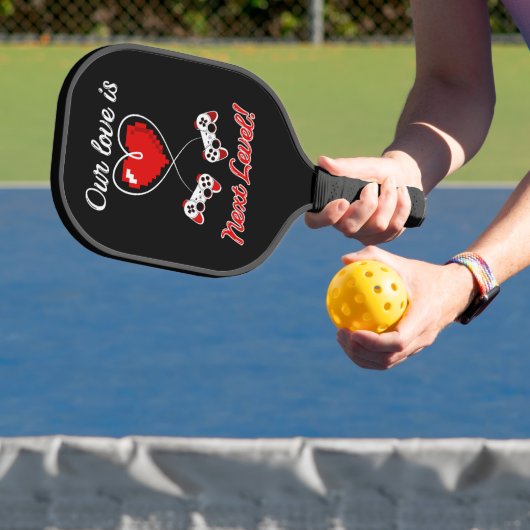 Gamer Valentijn Pickleball Racket (Insitu)