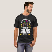 Gamers do it in mardi gras style gaming parade t-shirt (Voorkant volledig)