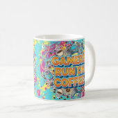 Gamers Run On Coffee – Funny Coffee Mok voor gamer (Voorkant rechts)