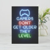 Gamers worden niet ouder save the date (Staand voorkant)