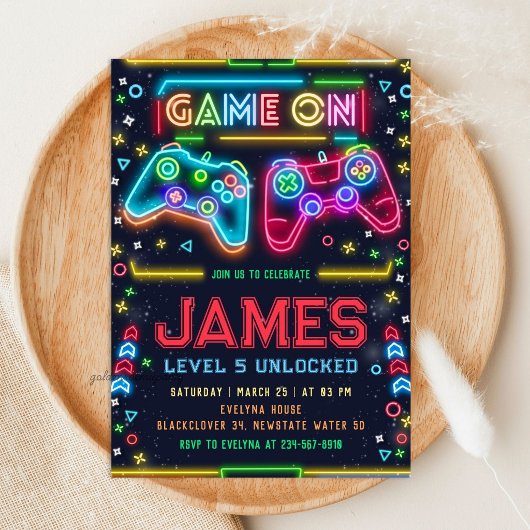 Games op glow 5e verjaardagsfeestje uitnodiging