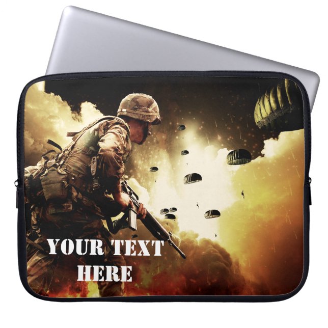 Gaming Ground Combat Soldaat Laptop Sleeve (Voorkant)