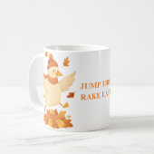 Gans springt eerst, harkt later Grappige herfst mo Koffiemok (Voorkant links)