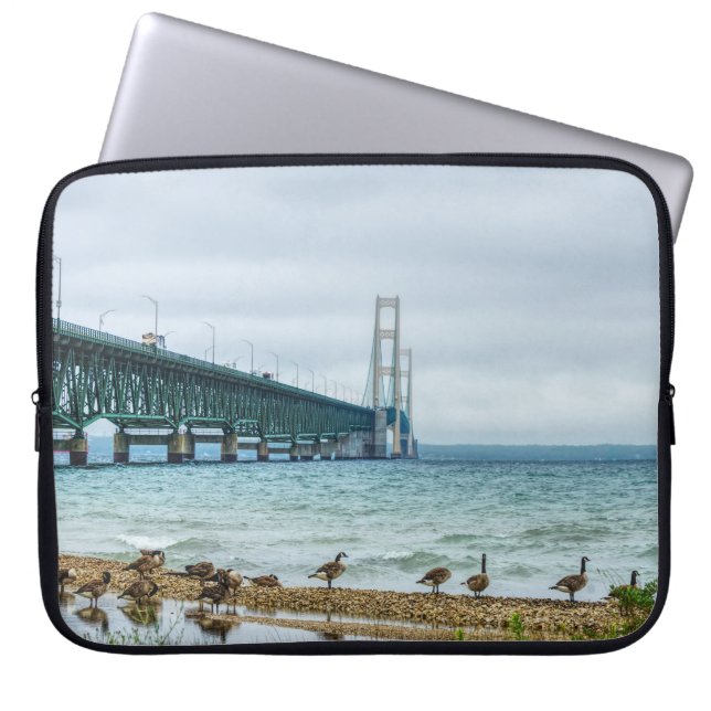 Ganzen bij Mighty Mac Laptop Sleeve (Voorkant)
