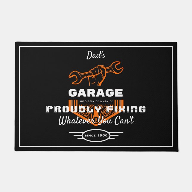 Garage Dad's of Any Name Prouly Fixing Funny Tool Deurmat (Voorkant)