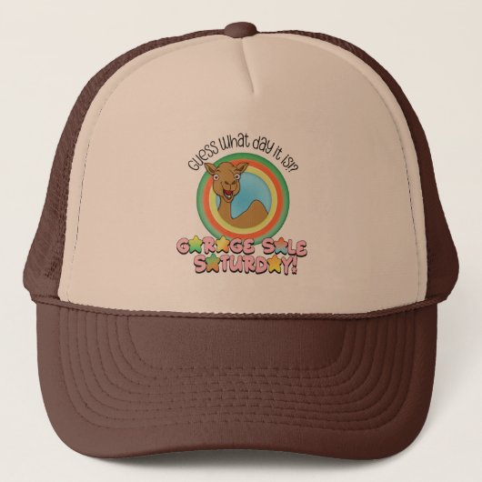 Garage Sale Trucker Hat — Raad eens welke dag het  Pet (Voorkant)