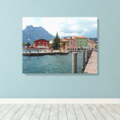 Gardameer Torbole uitzicht canvas print (Insitu (Houten vloer))