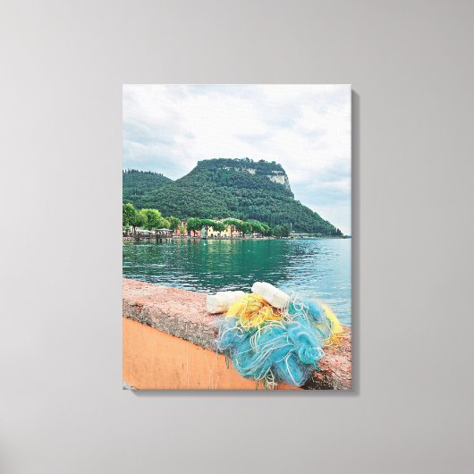 Gardameer visnetten uitzicht canvas print (Voorkant)