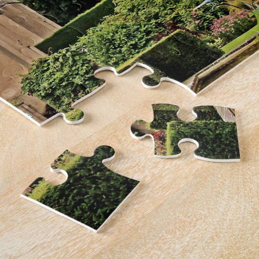 Garden Crathes Castle, Scottish Burnett Clan Legpuzzel (Zijkant)