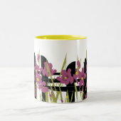 Garden Delight: Handcrafted Ceramic Mug with Flora Tweekleurige Koffiemok (Center)