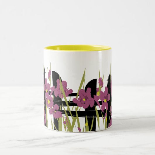 Garden Delight: Handcrafted Ceramic Mug with Flora Tweekleurige Koffiemok (Center)