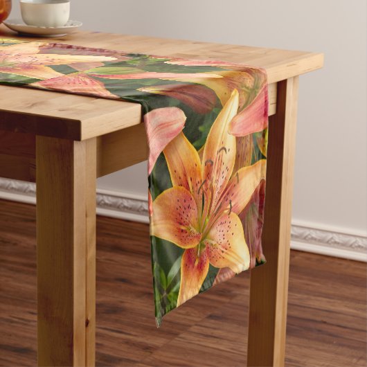 Garden Lilies Korte Tafelloper (Voorbeeld)