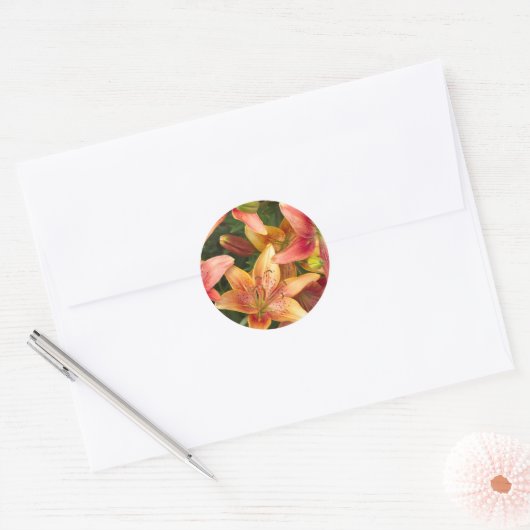 Garden Lilies Ronde Sticker (Envelop)