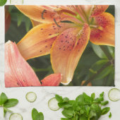 Garden Lilies Theedoek (Gevouwen)